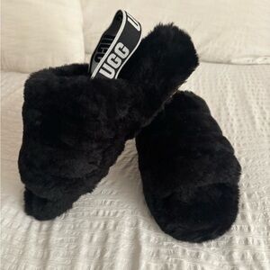 Ugg fluff yeah slides